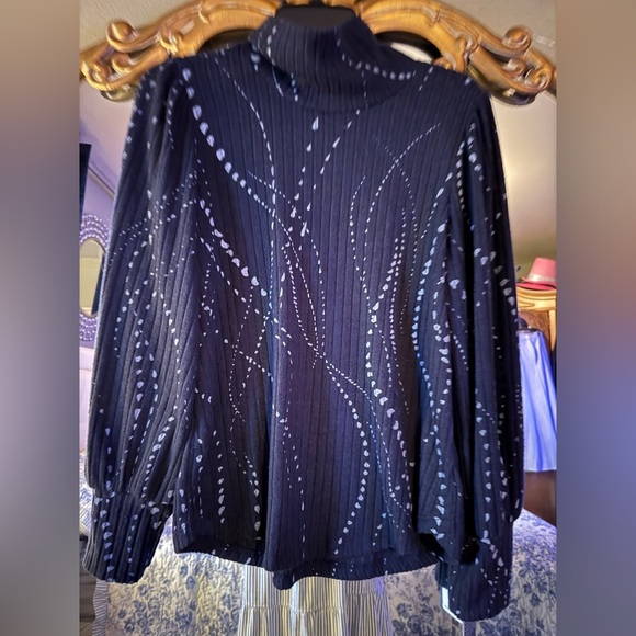 Democracy Tops - Democracy Blue and White Patterned Turtleneck Sweater